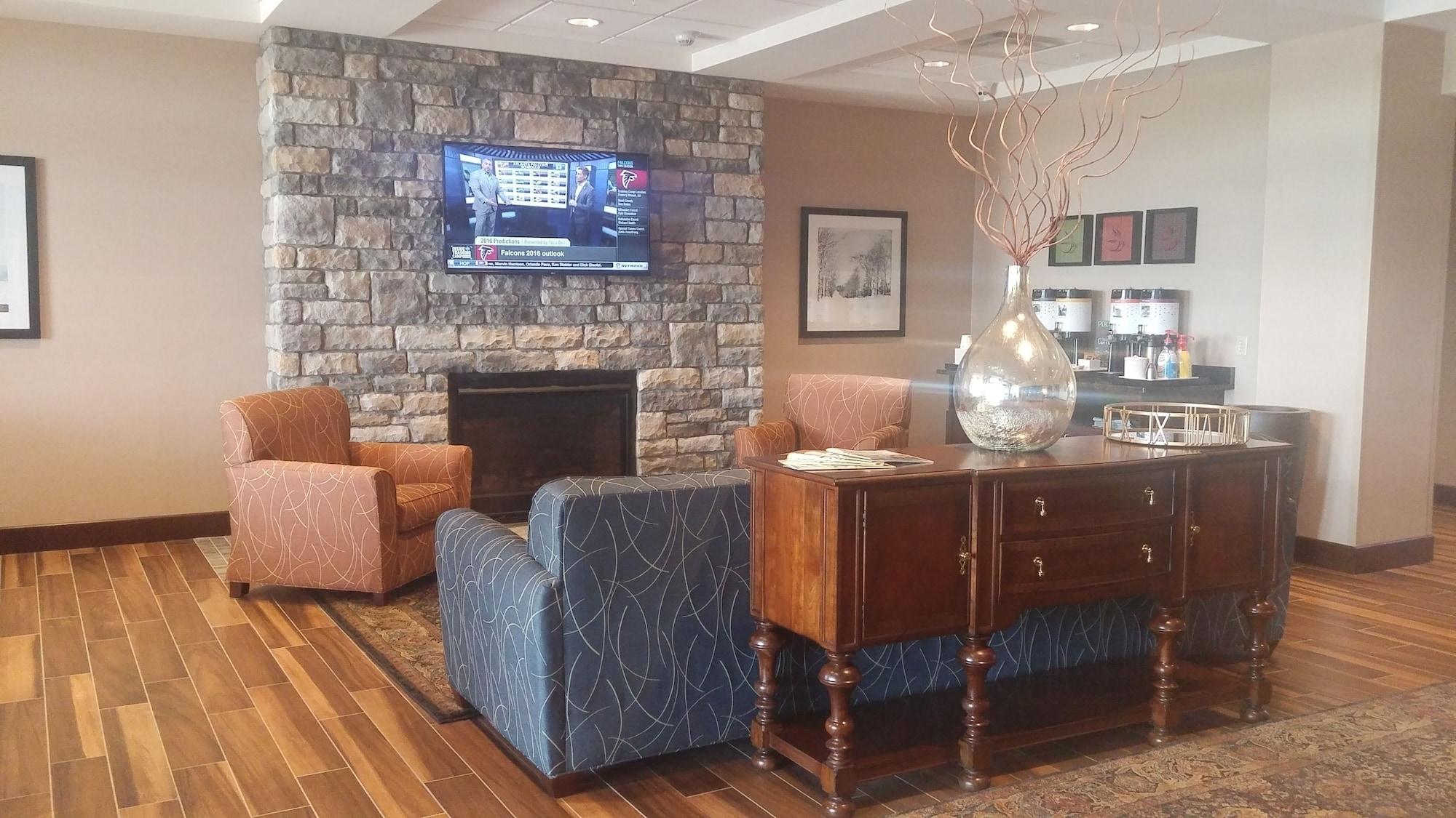 Hampton Inn & Suites Cazenovia, Ny Hotel