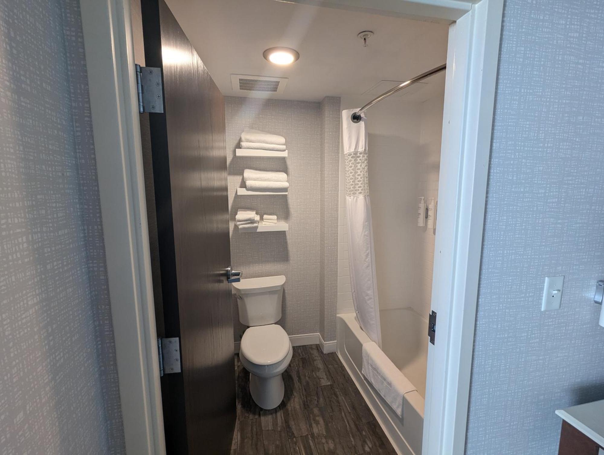 Hotel Hampton Inn & Suites Cazenovia, Ny 3*